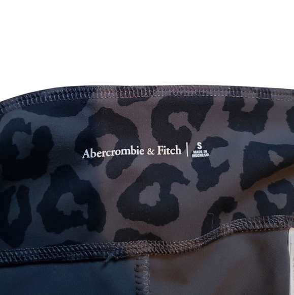 Abercrombie & Fitch Grey & Black Leopard Cheetah Print Leggings Tights Small - Picture 3 of 7